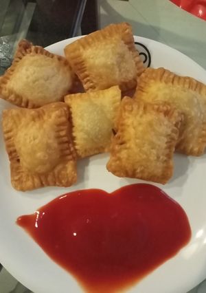 A picture of Ferozan paratha chicken patties.