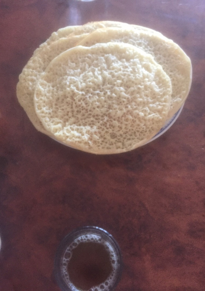 Una foto de Bagrirs (creps marroquíes)