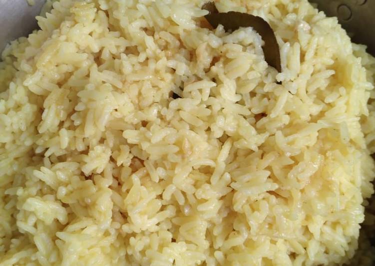 Resep 19. Nasi Kuning Simple yang Enak Banget