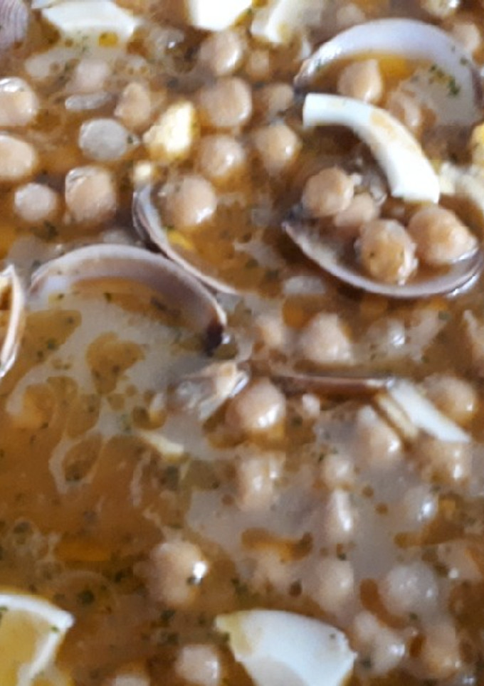 Una foto de Garzabazos con almejas