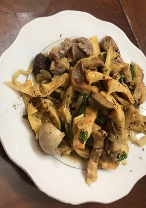 Hình của món Măng xào lòng gà.