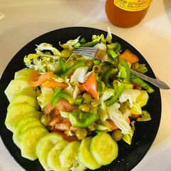 A picture of Fresh salad 🥗.
