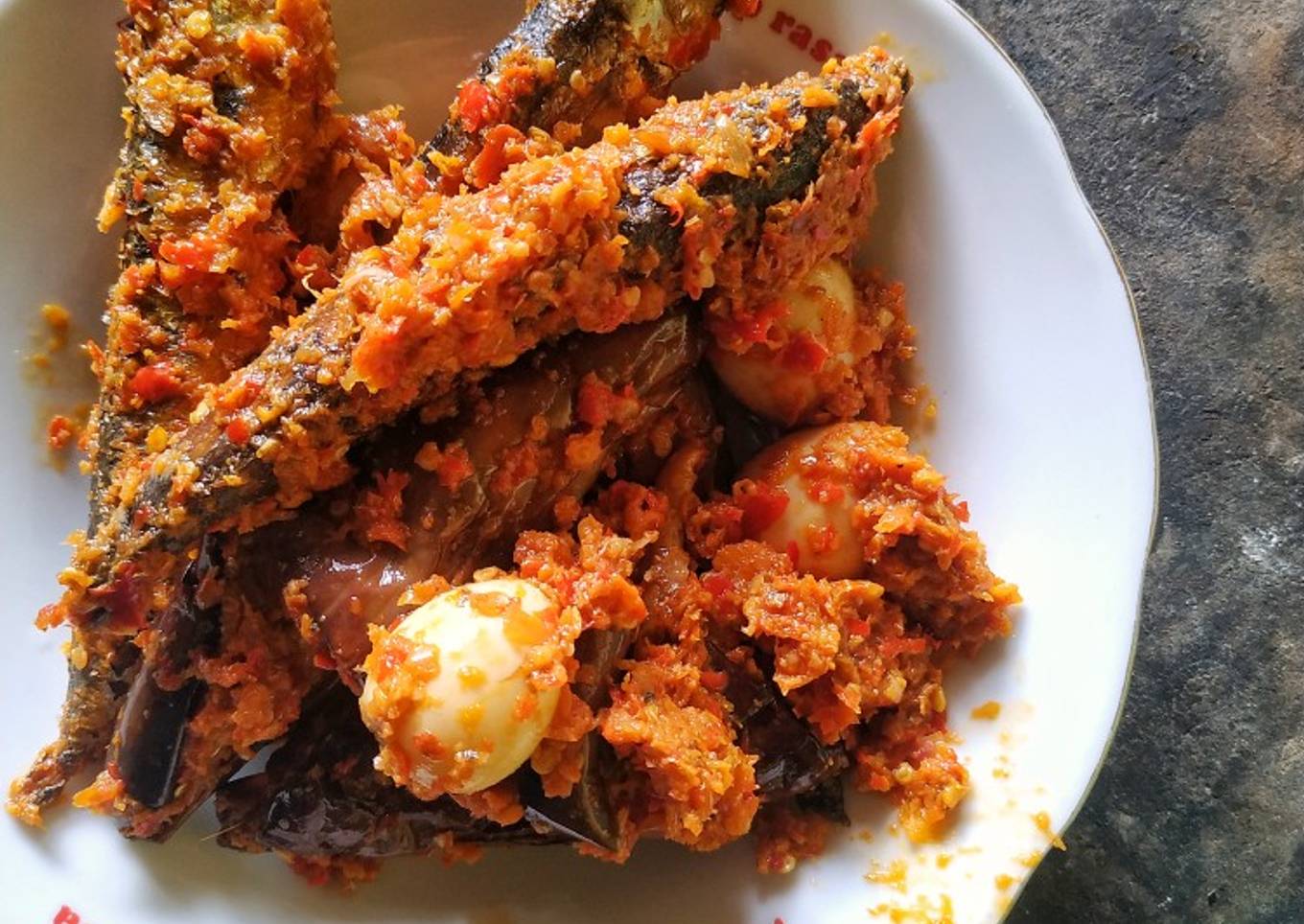 Ikan pindang & terong balado