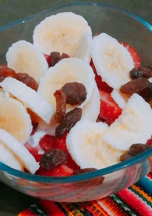Foto principal de Ensalada de frutas con yogurt