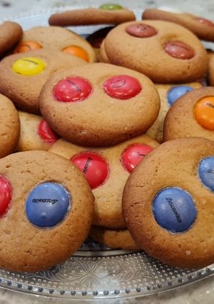 Una foto de Galletas de mantequilla y lacasitos