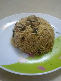 மஷ்ரூம் பிரியாணி(Mushroom Biriyani recipe in Tamil) செய்முறை முக்கிய புகைப்படம்