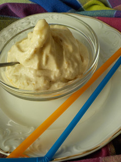Una foto de Helado de manzana y plátano