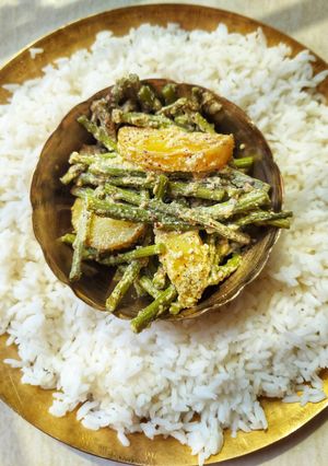 সজনে ডাঁটা সরষে ঝাল (Sajne danta sorshe jhal recipe in Bengali) রেসিপির প্রধান ছবি