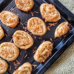 A picture of 2 Ingredients Cheese Rolls.