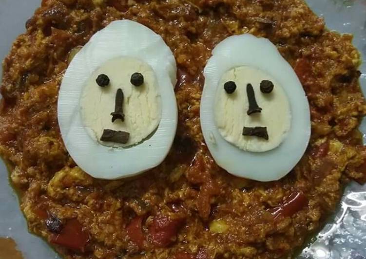 Recipe: Tasty Egg curry with Egg bhurji masala