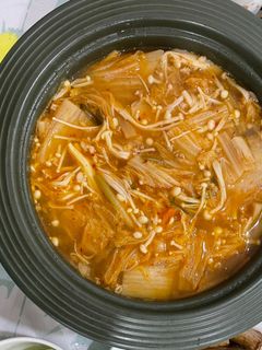 Hình của món Cách nấu canh kim chi đơn giản.