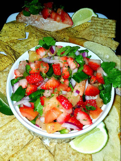 A picture of Mike's Strawberry Pineapple Jalapeño Salsa.