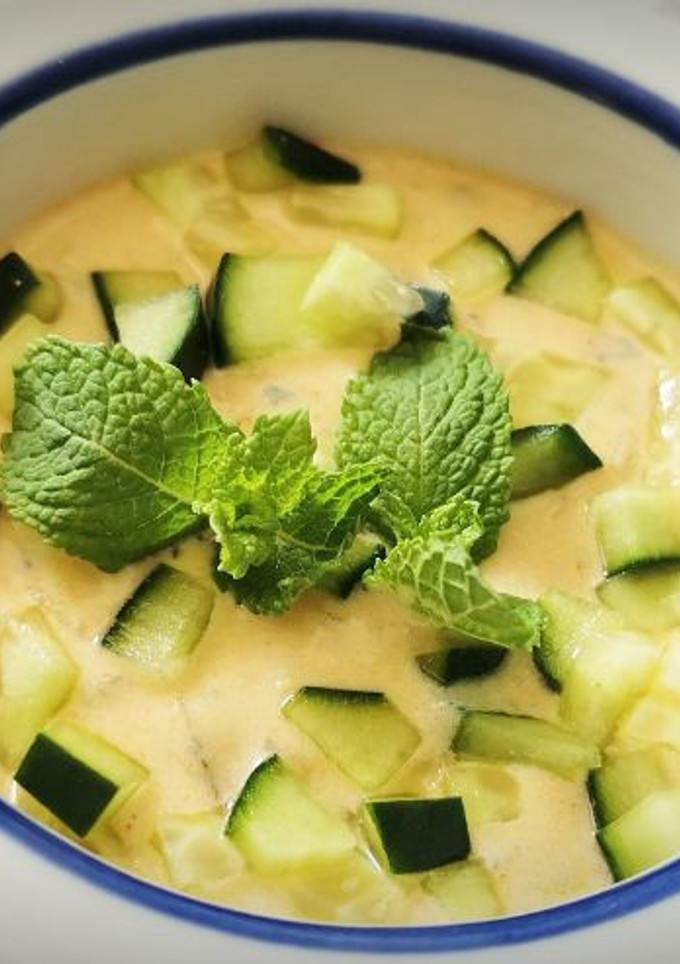 Una foto de Salsa Raita de Pepino de la Cocina Hindú