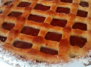 Una foto de Pasta frola fácil con harina leudante