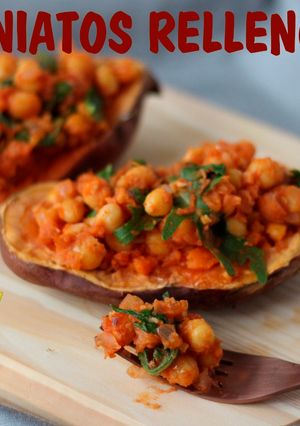 Una foto de Boniatos Rellenos de Garbanzos Especiados