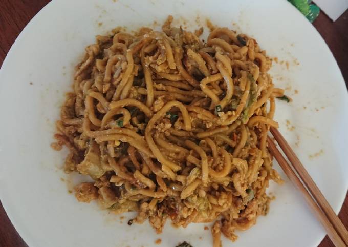 Cara membuat Mie Goreng Basah (Medan) Cara membuat Mie Goreng Basah (Medan)