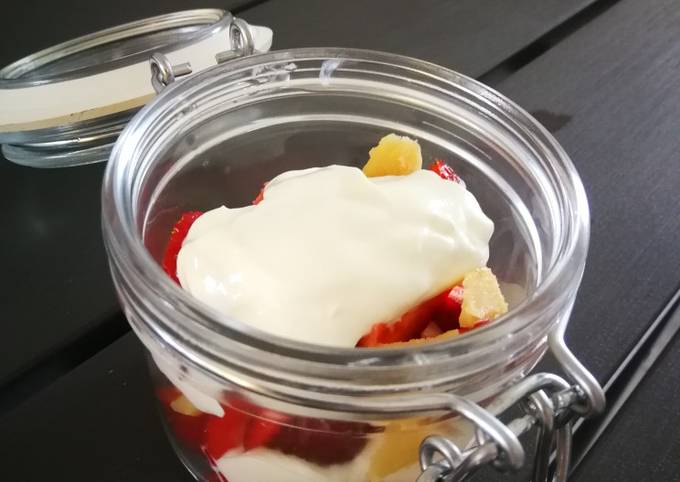 Erdbeer-Marzipan- Joghurt Rezept von Lisah307 - Cookpad