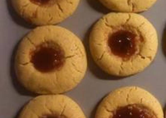 κύρια φωτογραφία συνταγής Cookies φυστικοβούτυρου με 3 υλικά