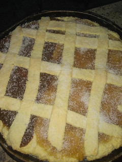 Una foto de Pasta frola de membrillo y dulce de leche