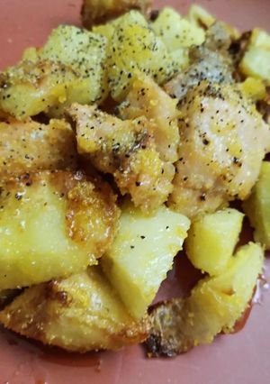 Foto di Patate, cipolle filetti trota in friggitricearia