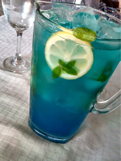 Una foto de Jarra de Litro Mojito con Curaçao