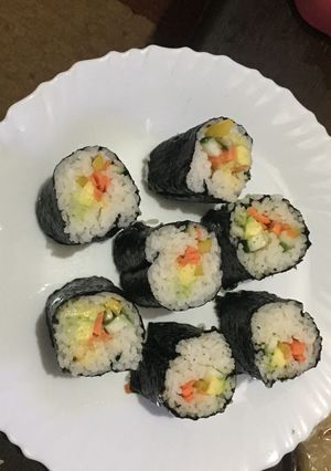 A picture of Vegetable Maki sushi.