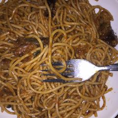 A picture of Jollof spaghetti.