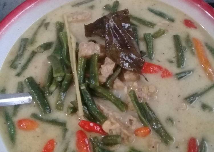 Kacang panjang + tempe kuah santan