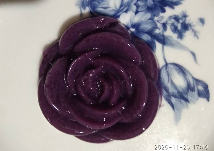Puding ubi ungu