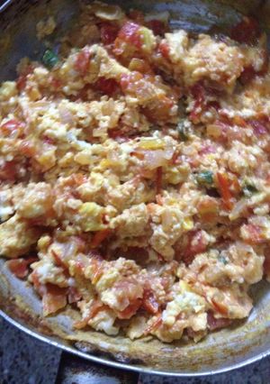 صورة لوصفة بيض بالطماطم