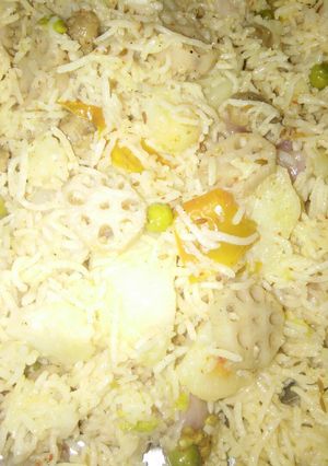 A picture of Mix veg rice.