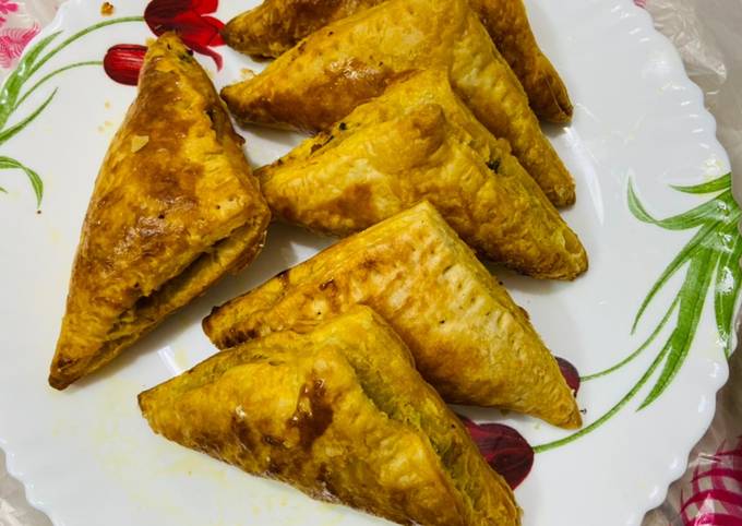 https://img-global.cpcdn.com/recipes/5b8a88a49ee23312/680x482cq70/mutton-puff-pastry-recipe-main-photo.jpg