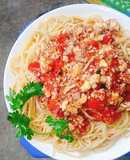 Spaghetti sốt bò bằm trứng