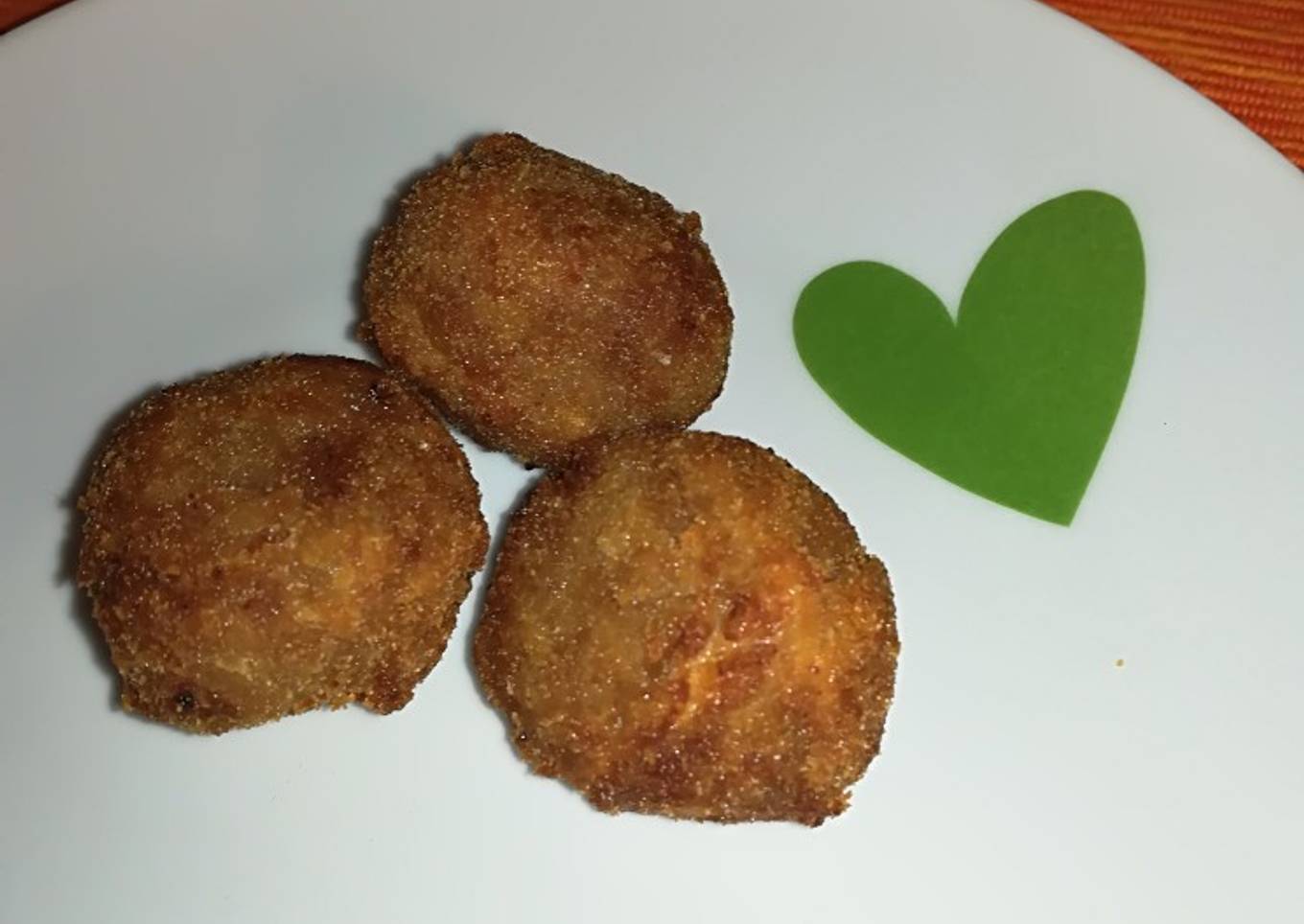 Croquetas de bacon y cebolla caramelizada