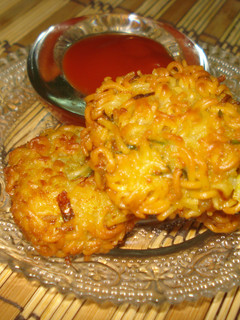 மேகி பக்கோடா செய்முறை முக்கிய புகைப்படம்