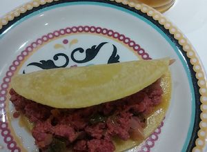 Foto de Tacos mexicanos de linguiça com tortillas sem glúten