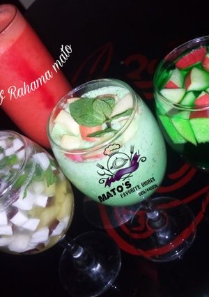 A picture of 4 different amazing drinks.