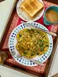 10 mins Hara lehsan Omelette (green garlic omelette)