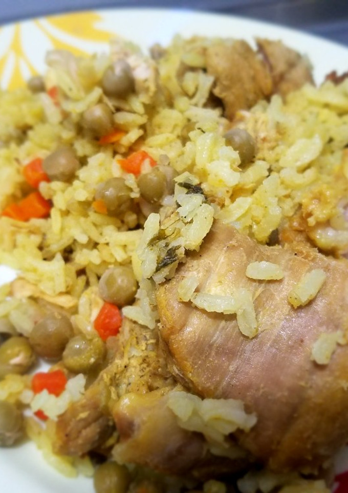 Una foto de Arroz guisado (apastelado, atoyao)😉