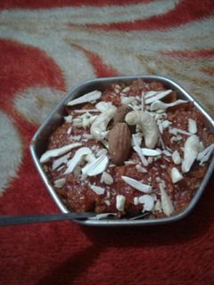 A picture of Gajar ka halwa.