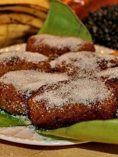 Una foto de Rellenitos guatemaltecos con frijol dulce.