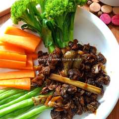 A picture of Mamaci Kerang Oseng Kecap.