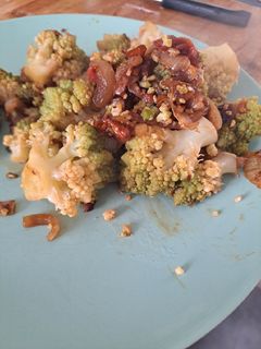 Une photo de Chou romanesco poêlé