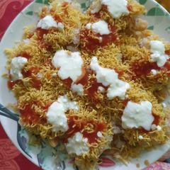 A picture of Papdi chaat.
