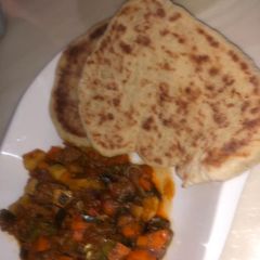 A picture of Naan bread.