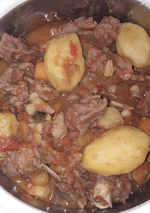 A picture of Lamb pepper soup nd Irish with carrot.