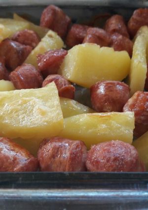 Foto de Lingüiça de forno c/ Batatas
