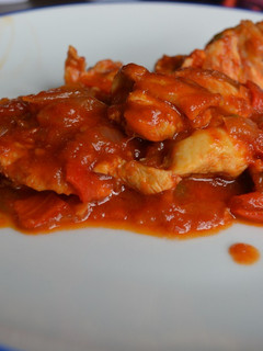 Una foto de Pollo al chilindrón sin jamón