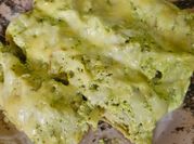 Una foto de salsa para enchiladas suiza