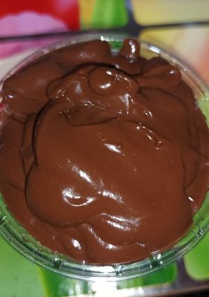 Una foto de Postre de chocolate y palta